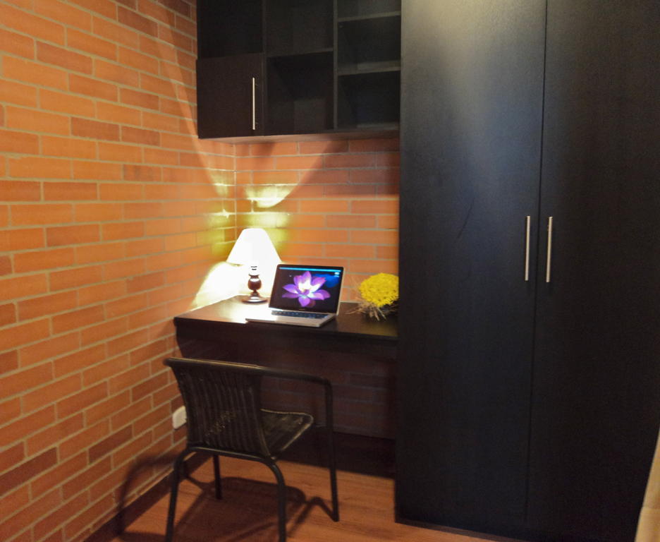 Hotel Bogota Astral Esterno foto